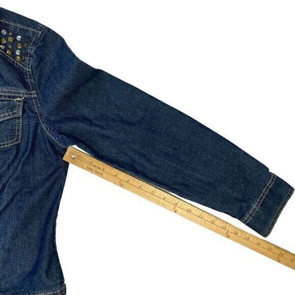 Baccini Denim Jacket Womens Size Medium Blue Dark Washed Embellished Button Up - Picture 16 of 16